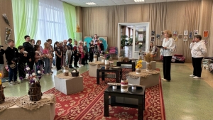 Открылась персональная выставка Нины Ясиковой &laquo;Рукам - работа, сердцу - радость&raquo;.