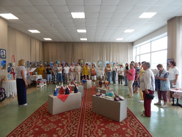 Состоялось открытие выставки &quot;Добрых рук мастерство&quot;